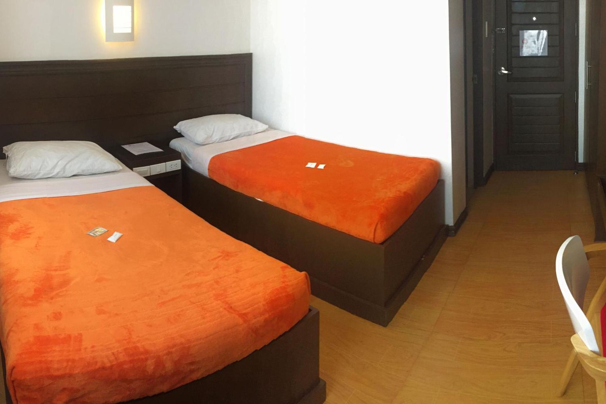 Pearli View Hotel Iloilo Powered By Cocotel Phòng bức ảnh