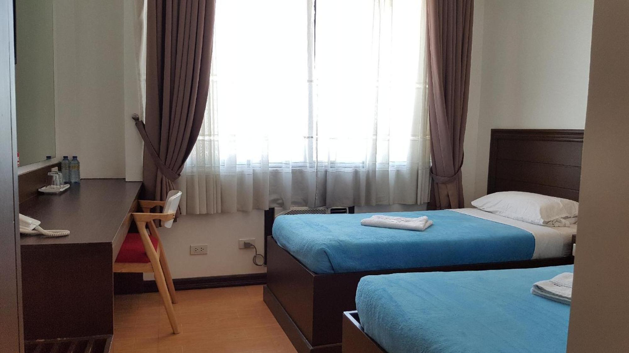 Pearli View Hotel Iloilo Powered By Cocotel Phòng bức ảnh