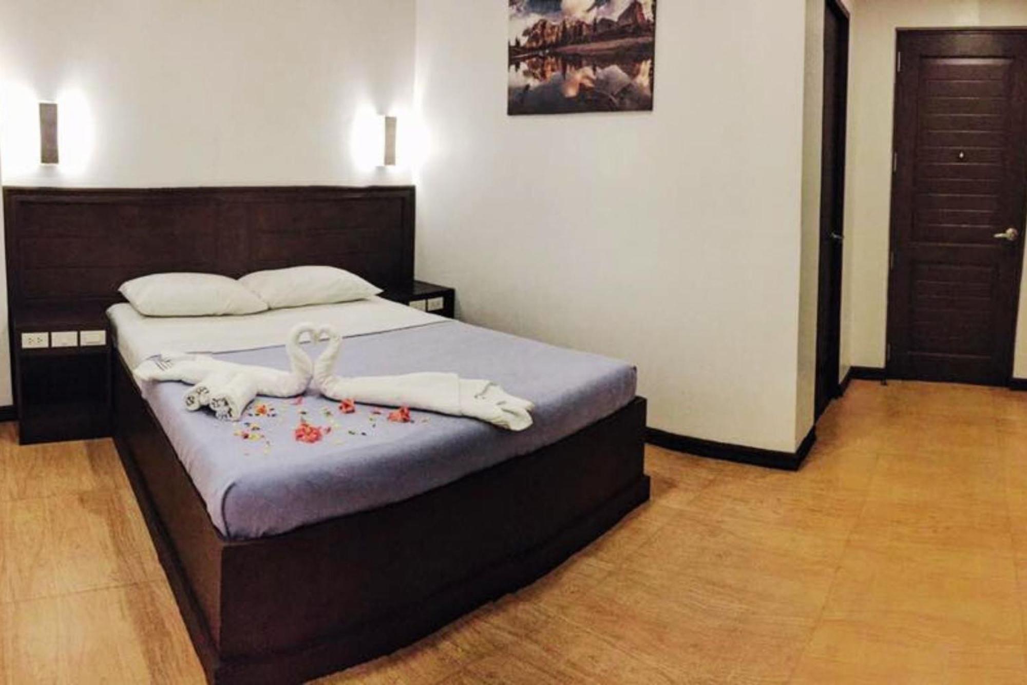 Pearli View Hotel Iloilo Powered By Cocotel Phòng bức ảnh