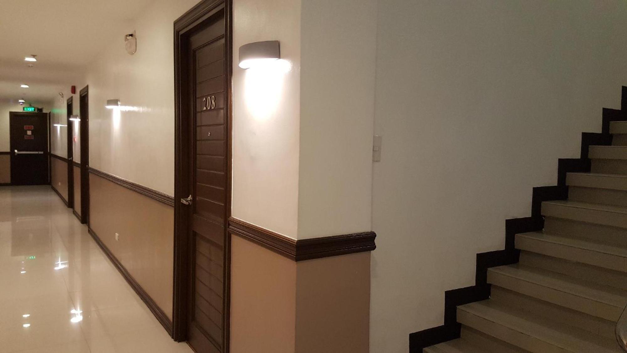 Pearli View Hotel Iloilo Powered By Cocotel Ngoại thất bức ảnh