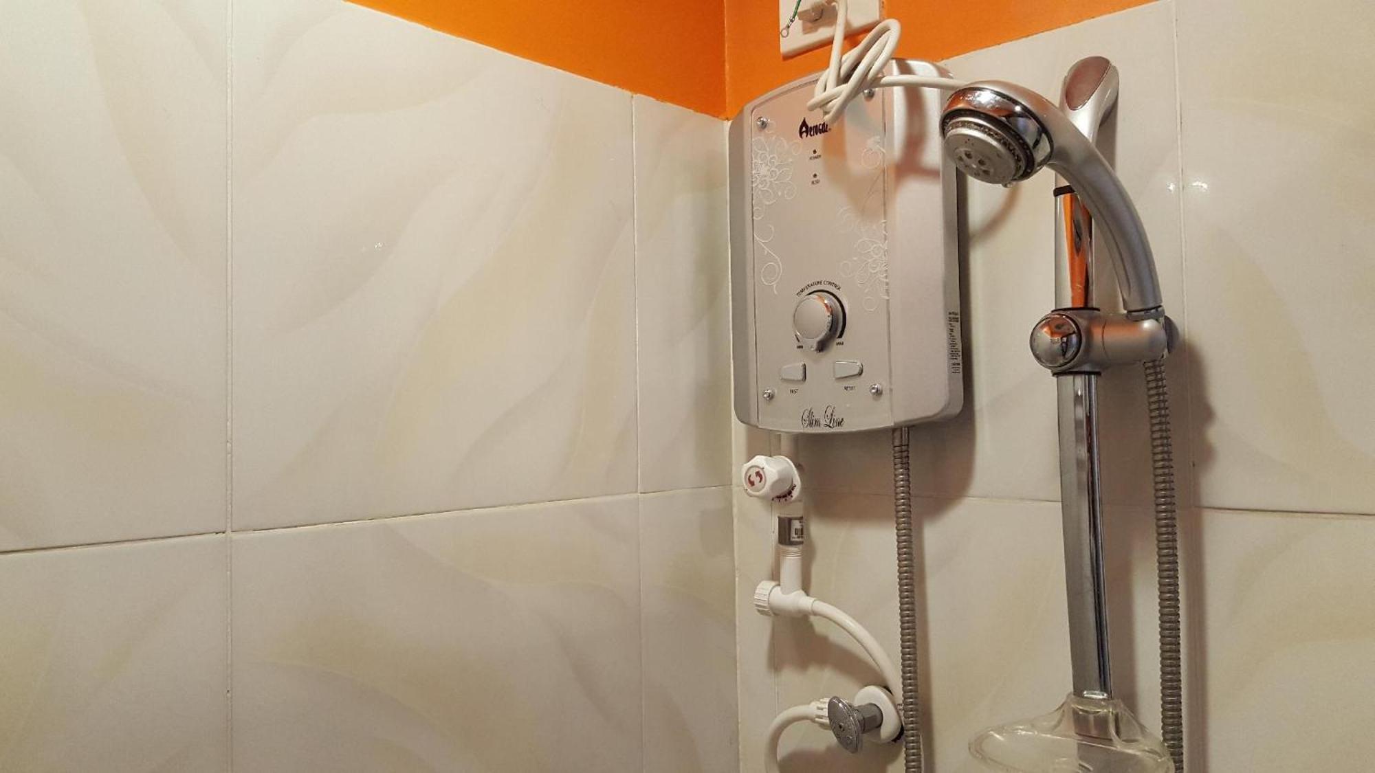 Pearli View Hotel Iloilo Powered By Cocotel Phòng bức ảnh